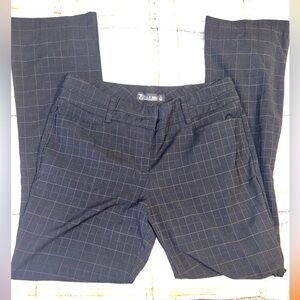 Like new dress pants New York & Company